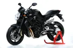 MV Agusta Brutale 920 Front 3-Quarter image